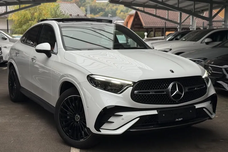 Заказать Mercedes-Benz GLC 220D 4MATIC AMG LINE 2025 2.0 л 197 л.с Дизель с пробегом 50 км, Автомат, Полный привод, цвет Белый, поставка из Германия, доставка по РФ GLC 220D 4MATIC AMG LINE — фото 3