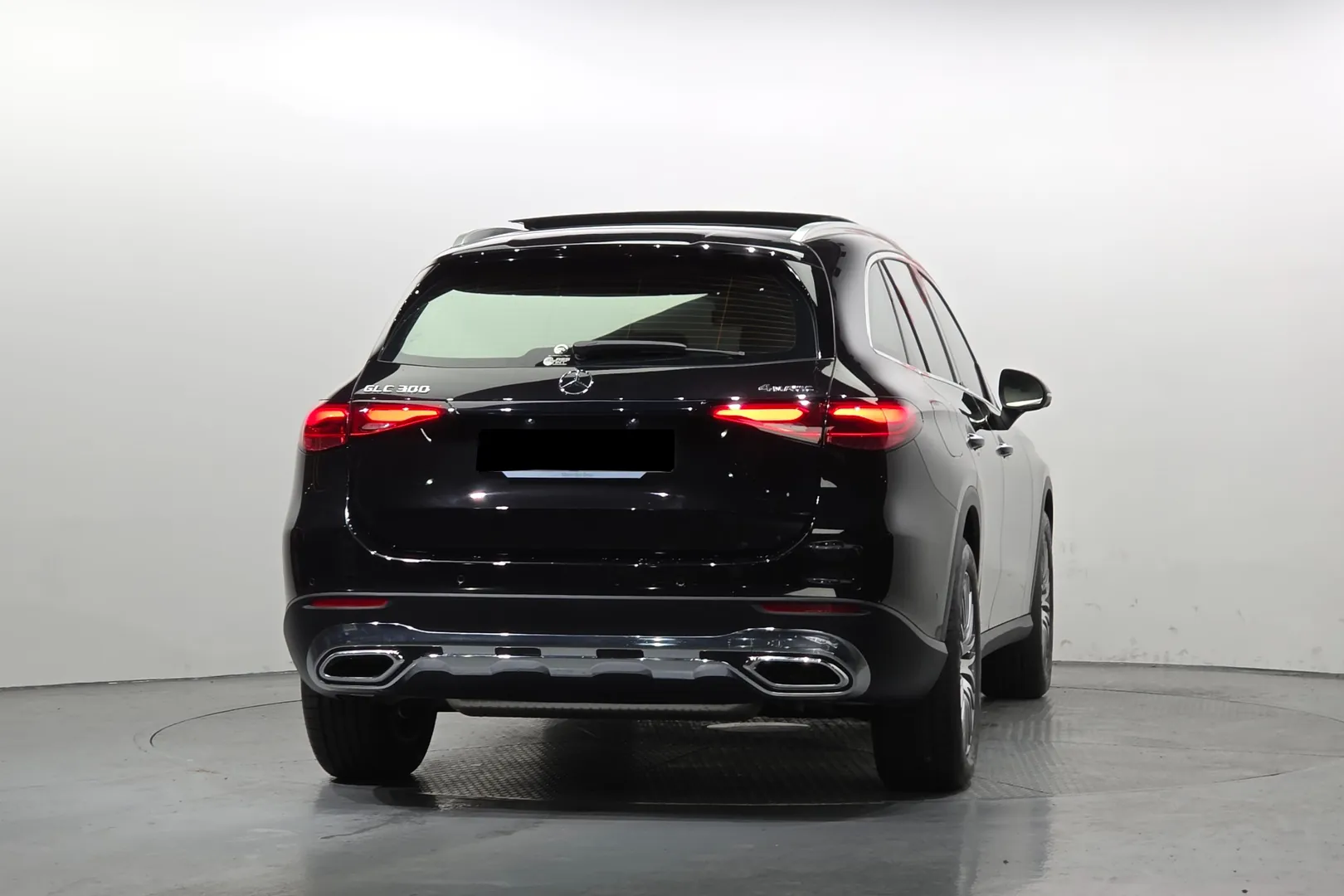 Купить Mercedes-Benz GLC300 4MATIC Avantgarde 2025 2.0 л 258 л.с Бензин, Чёрный, Автомат, Полный привод — авто из Германия, с доставкой по всей России