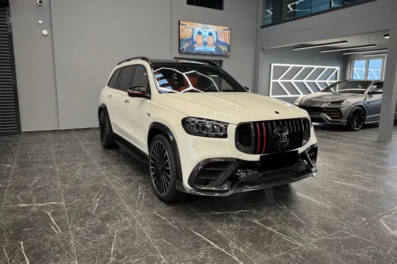 Заказать Mercedes-Benz GLS 800 BRABUS 2026 4.0 л 800 л.с Бензин с пробегом 80 км, Автомат, Полный привод, цвет Белый, поставка из Германия, доставка по РФ GLS 800 BRABUS — фото 3