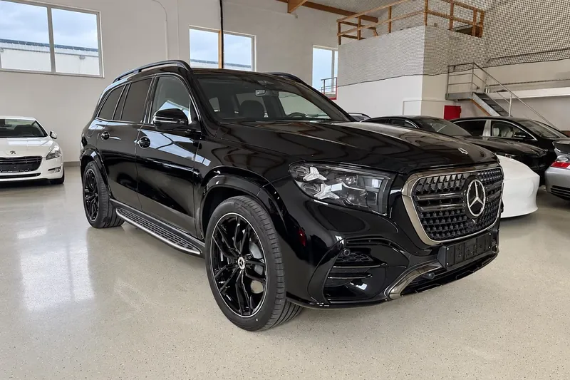 Заказать Mercedes-Benz GLS 450d AMG Line 2026 3.0 л 367 л.с Дизель с пробегом 10 км, Автомат, Полный привод, цвет Чёрный, поставка из Германия, доставка по РФ GLS 450d AMG Line - фото 3