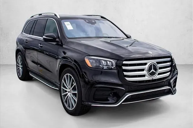 Заказать Mercedes-Benz GLS 580 4MATIC 2026 4.0 л 517 л.с Бензин с пробегом 10 км, Автомат, Полный привод, цвет Чёрный, поставка из США, доставка по РФ GLS 580 4MATIC - фото 3