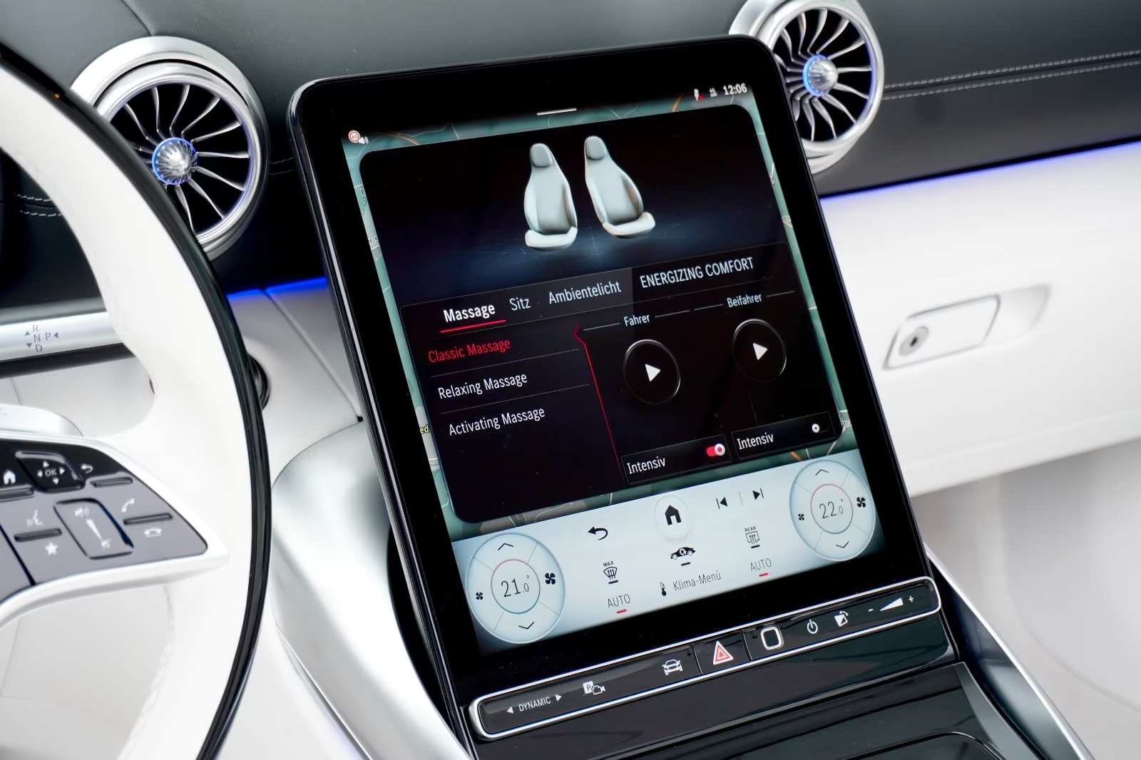 Купить Mercedes-Benz Maybach SL 680 MONOGRAM SERIES 2025 4.0 л 585 л.с Бензин с доставкой: пробег 4 850 км, Белый, Автомат, Полный привод, поставка из Германия