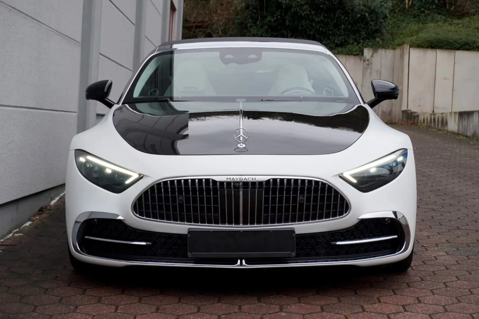 Mercedes-Benz Maybach SL 680 MONOGRAM SERIES 2025 4.0 л 585 л.с Бензин, новый авто, Полный привод, Автомат, цвет Белый, страна-производитель — Германия