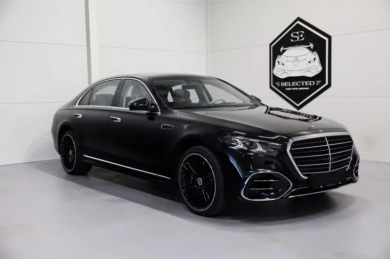 Mercedes-Benz S 580 Long FACELIFT 2026 4.0 л 537 л.с Бензин, новый авто, Полный привод, Автомат, цвет Чёрный, страна-производитель — Германия S-Class S 580 Long FACELIFT - фото 2