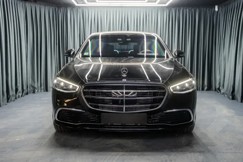 Mercedes-Benz S 680 4M GUARD Armoured VR10 FULL STOCK 2025 6.0 л 612 л.с Бензин, новый авто, Полный привод, Автомат, цвет Чёрный, страна-производитель — Германия S 680 4M GUARD Armoured VR10 FULL STOCK — фото 2