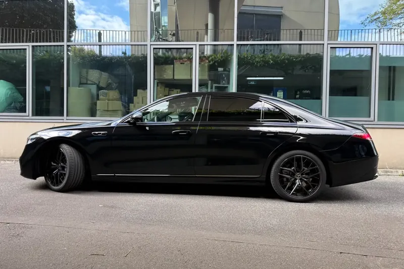 Mercedes-Benz S-Class 500 L 4MATIC, AMG Line 2026 3.0 л 449 л.с Бензин, новый авто, Полный привод, Автомат, цвет Чёрный, страна-производитель — Германия S-Class 500 L 4MATIC, AMG Line - фото 2