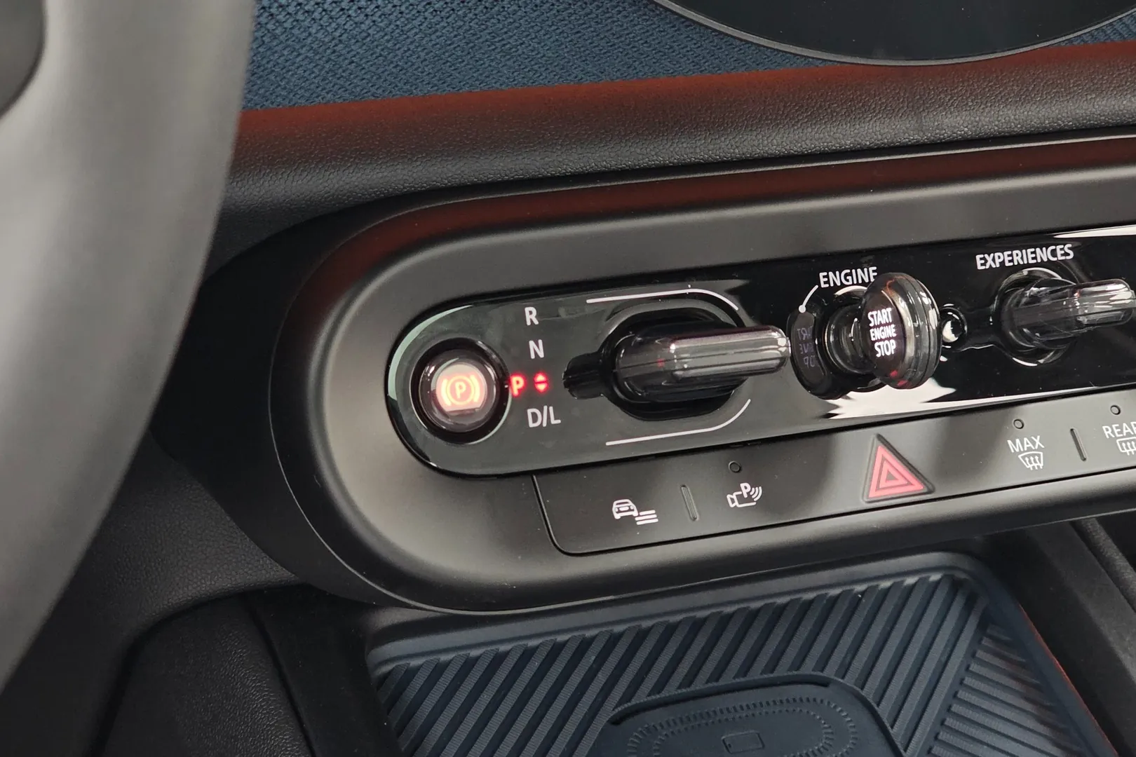 Автомобиль Mini Cooper S Countryman ALL4 Favoured 2026 2.0 л 241 л.с Бензин, Синий, пробег 20 км, производство — Корея, доставка по РФ, фото 9