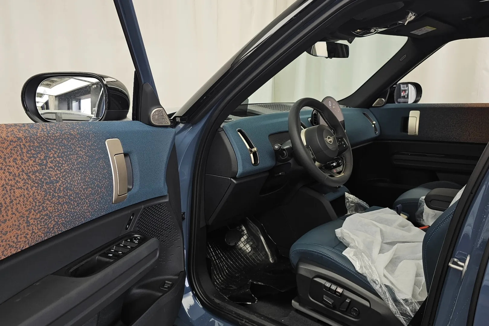 Выбор покупателей — Mini Cooper S Countryman ALL4 Favoured 2026 2.0 л 241 л.с Бензин, пробег 20 км, Синий, привезён из Корея, доставка по РФ, фото 6