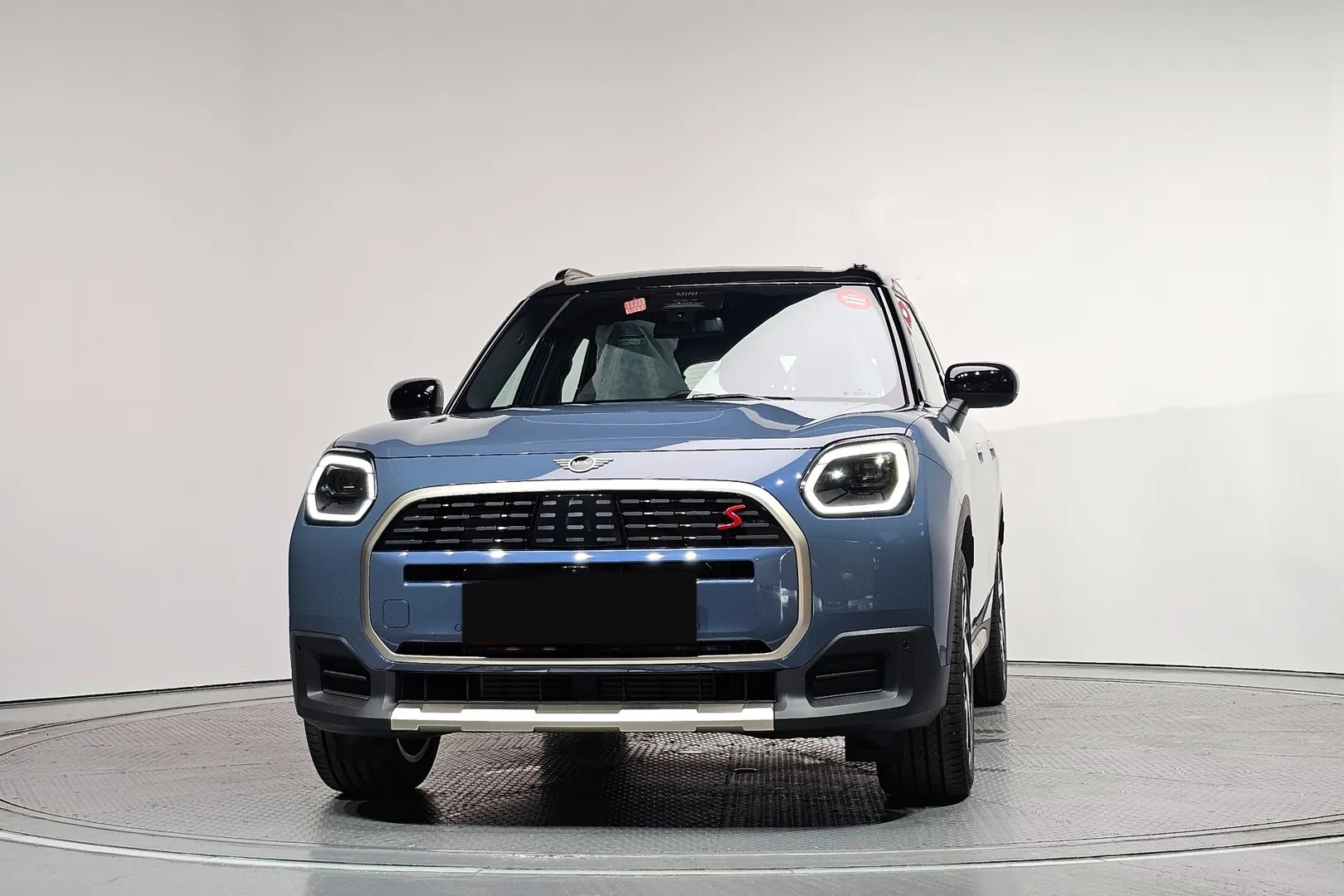 Mini Cooper S Countryman ALL4 Favoured 2026 2.0 л 241 л.с Бензин, новый авто, Полный привод, Автомат, цвет Синий, страна-производитель — Корея Cooper S Countryman ALL4 Favoured - фото 2