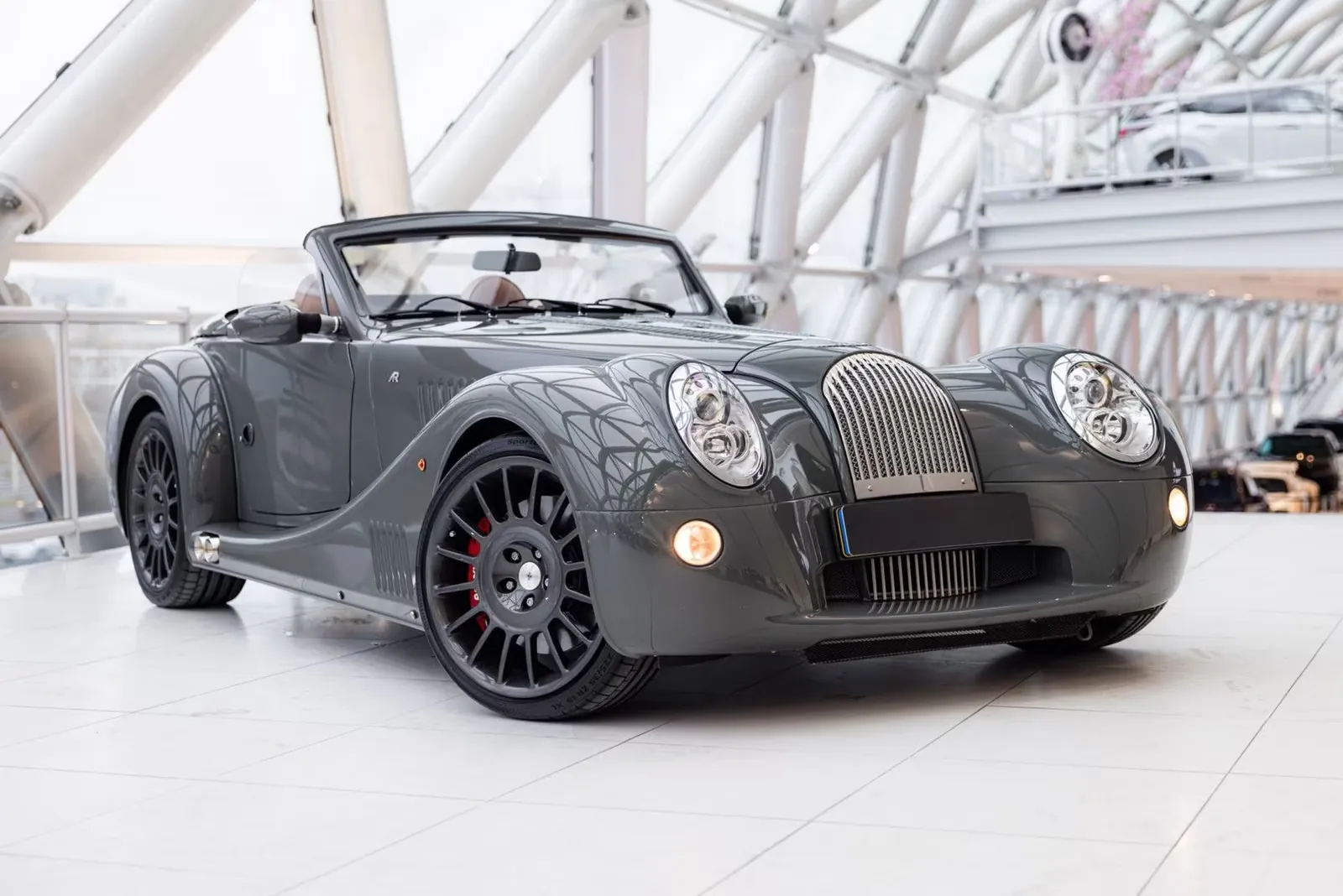 Заказать Morgan Aero 8 Performance Pack 2017 4.8 л 367 л.с Бензин, Серый, Задний привод, Механика — поставка из Великобритания, доставка по России и СНГ