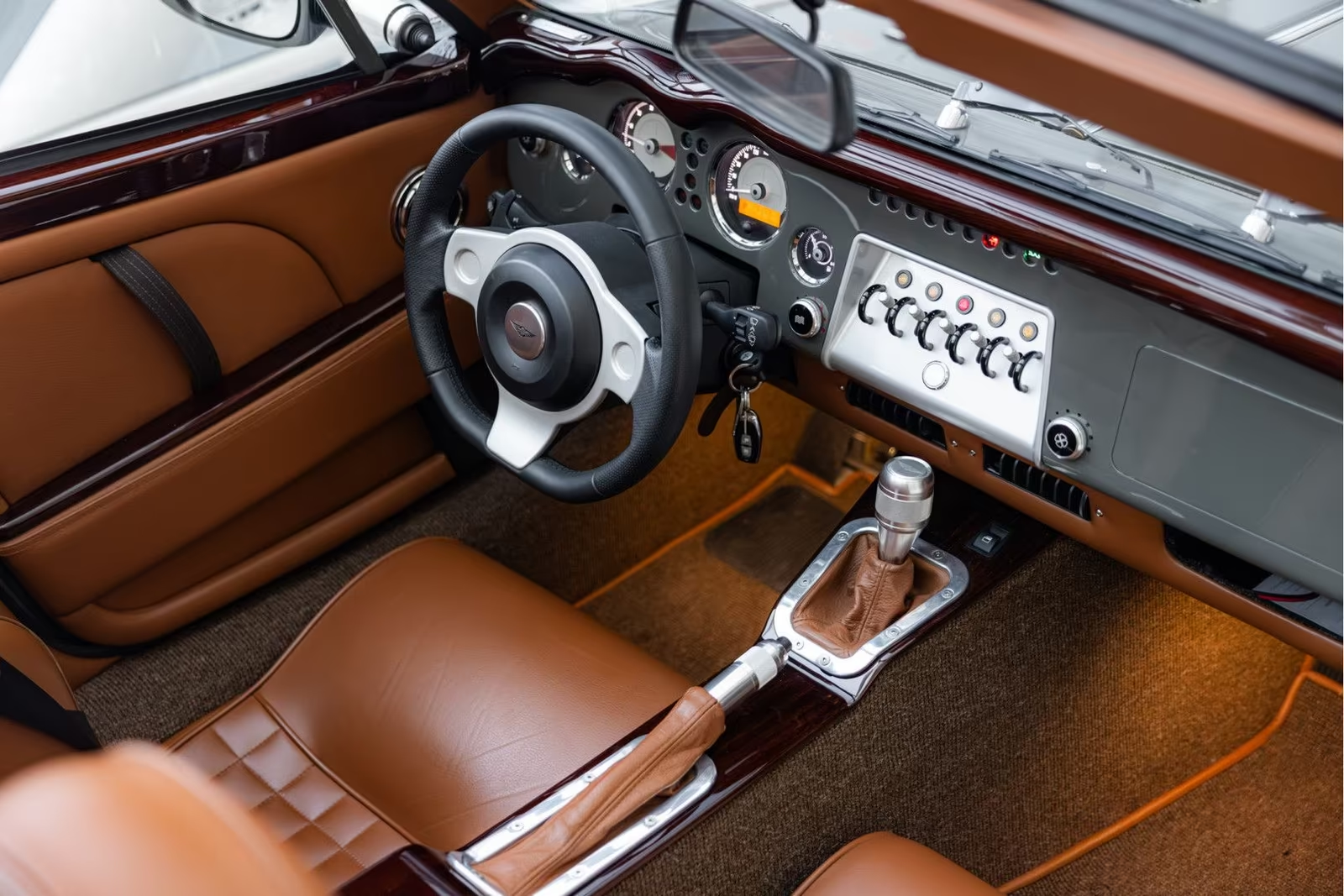 Купить Morgan Aero 8 Performance Pack 2017 4.8 л 367 л.с Бензин с доставкой: пробег 6 853 км, Серый, Механика, Задний привод, поставка из Великобритания