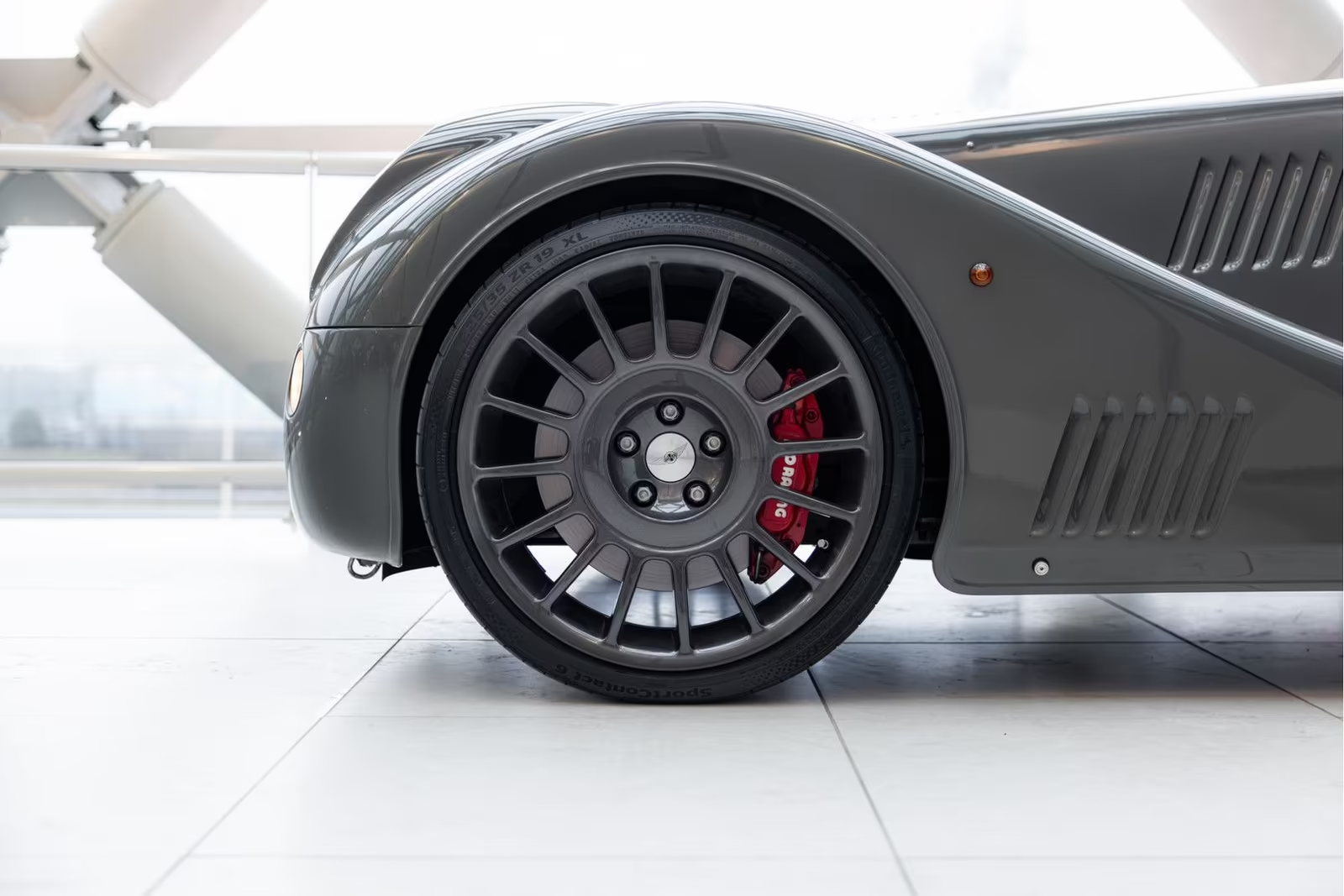 Официальная поставка Morgan Aero 8 Performance Pack 2017 4.8 л 367 л.с Бензин, Серый, Механика, Задний привод, привезён из Великобритания