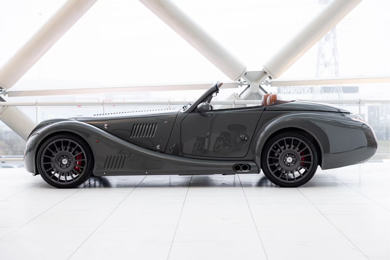 Morgan Aero 8 Performance Pack 2017 4.8 л 367 л.с Бензин в продаже: Серый, Механика, Задний привод, страна-производитель — Великобритания, доставка по РФ