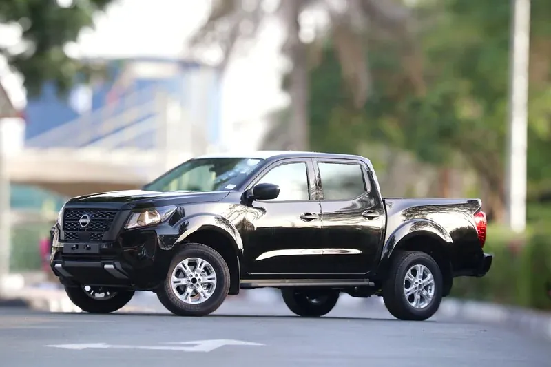 Nissan Navara SE