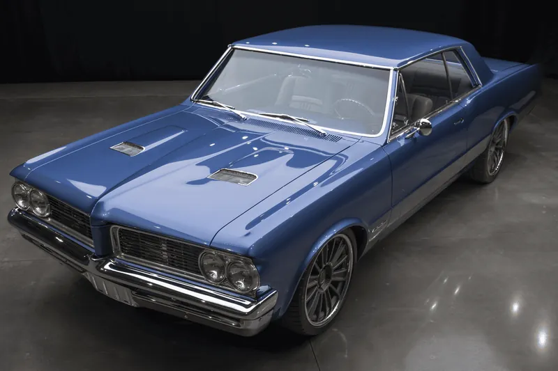 Pontiac GTO 1964 6.4 л 348 л.с Бензин, новый авто, Задний привод, Механика, цвет Синий, страна-производитель — США GTO - фото 2