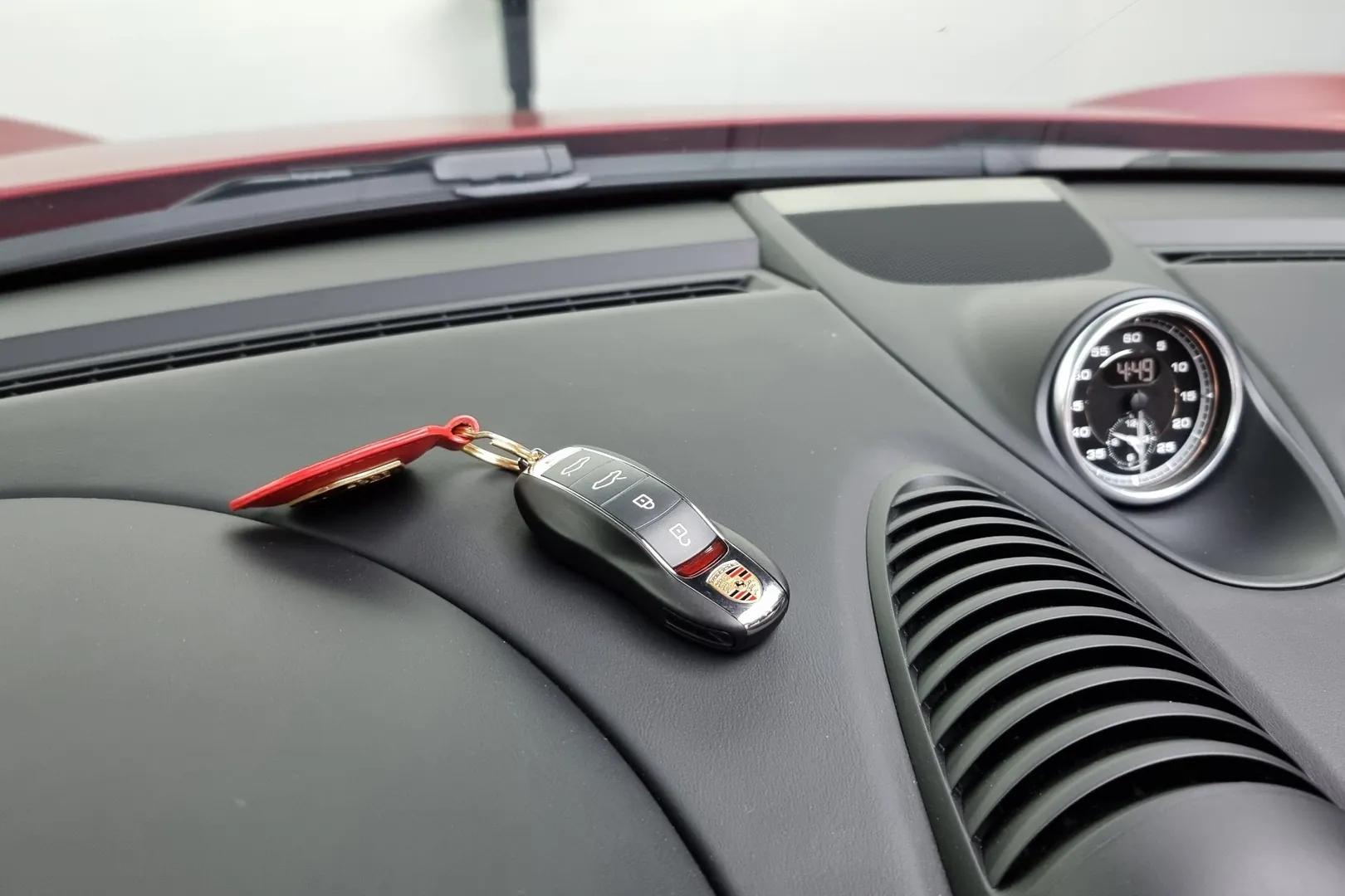 Официальная поставка Porsche 718 Boxster 4.0 GTS 2024 4.0 л 400 л.с Бензин, Красный, Автомат, Задний привод, привезён из Германия