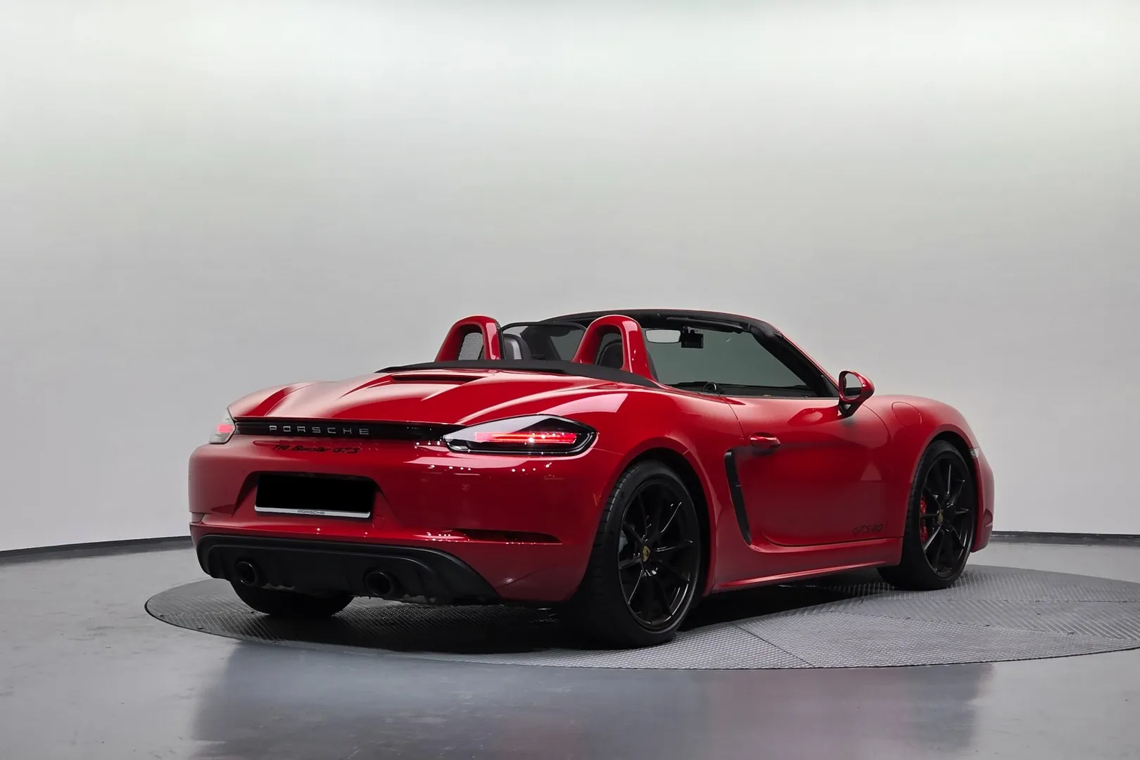 Заказать Porsche 718 Boxster 4.0 GTS 2024 4.0 л 400 л.с Бензин с пробегом 5 991 км, Автомат, Задний привод, цвет Красный, поставка из Германия, доставка по РФ