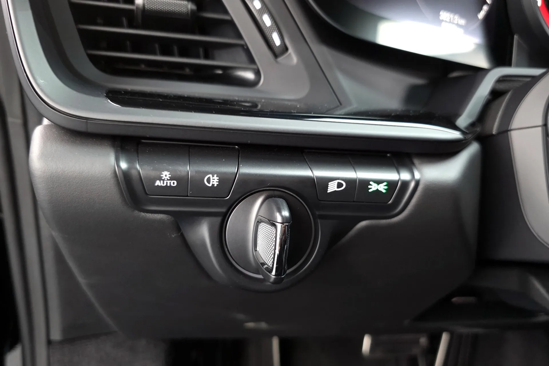 Новый Porsche 911 (992) Carrera 4 GTS 2024 3.6 л 541 л.с Бензин в кузове Чёрный, коробка — Автомат, привод — Полный привод, страна производства — Германия