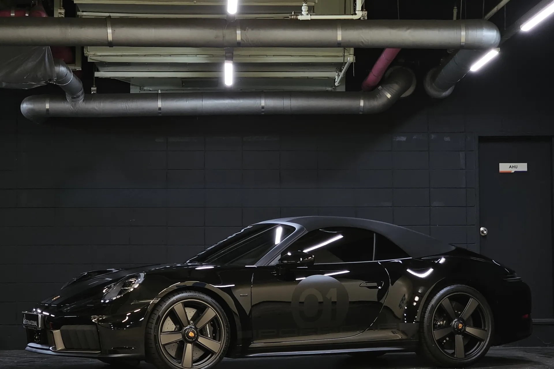 Porsche 911 (992) Carrera GTS Cabriolet 2025 3.0 л 541 л.с Бензин, новый авто, Полный привод, Автомат, цвет Чёрный, страна-производитель — Германия