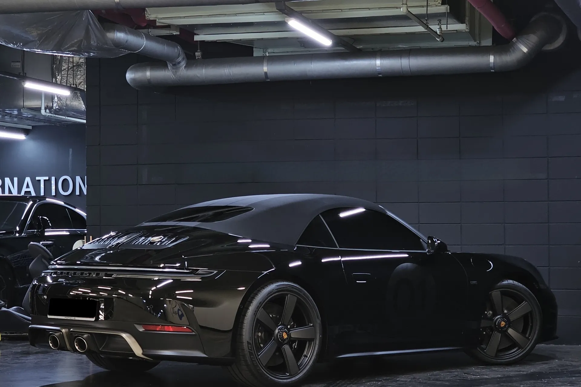 Купить Porsche 911 (992) Carrera GTS Cabriolet 2025 3.0 л 541 л.с Бензин, Чёрный, Автомат, Полный привод — авто из Германия, с доставкой по всей России