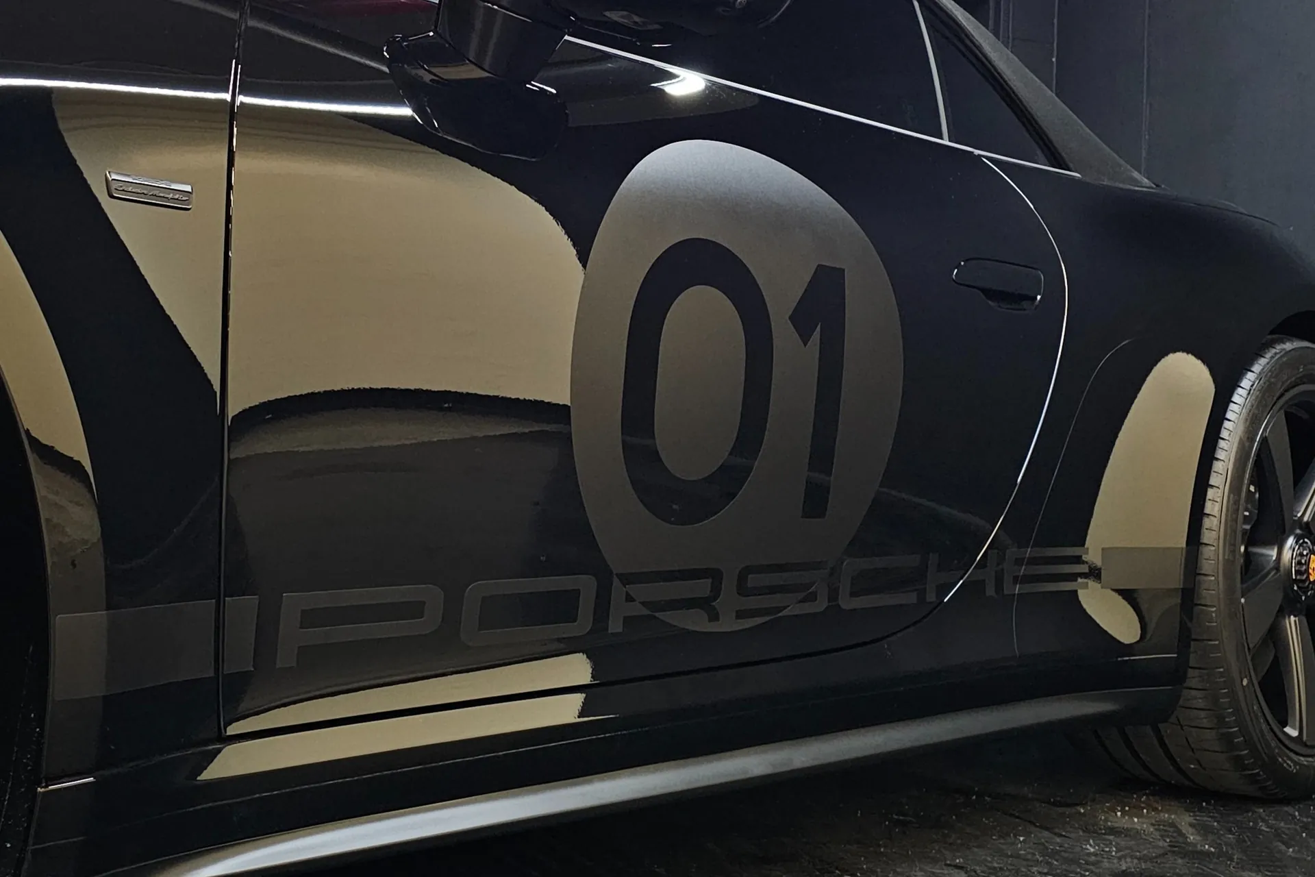 Porsche 911 (992) Carrera GTS Cabriolet 2025 3.0 л 541 л.с Бензин, пробег 50 км, Чёрный цвет, коробка Автомат, привод Полный привод, авто из Германия