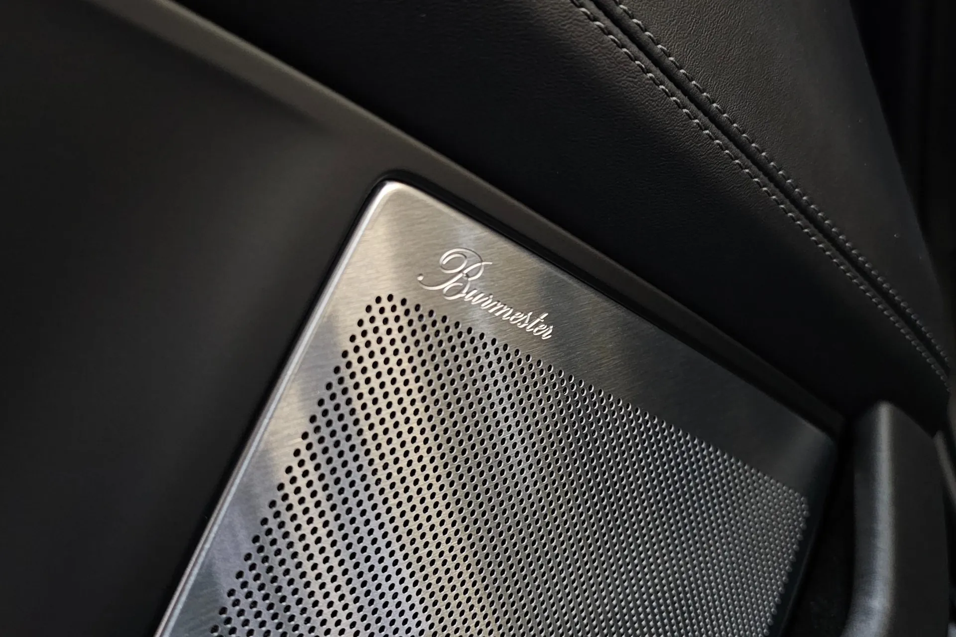 Заказать Porsche 911 (992) Carrera GTS Cabriolet 2025 3.0 л 541 л.с Бензин, Чёрный, Полный привод, Автомат — поставка из Германия, доставка по России и СНГ