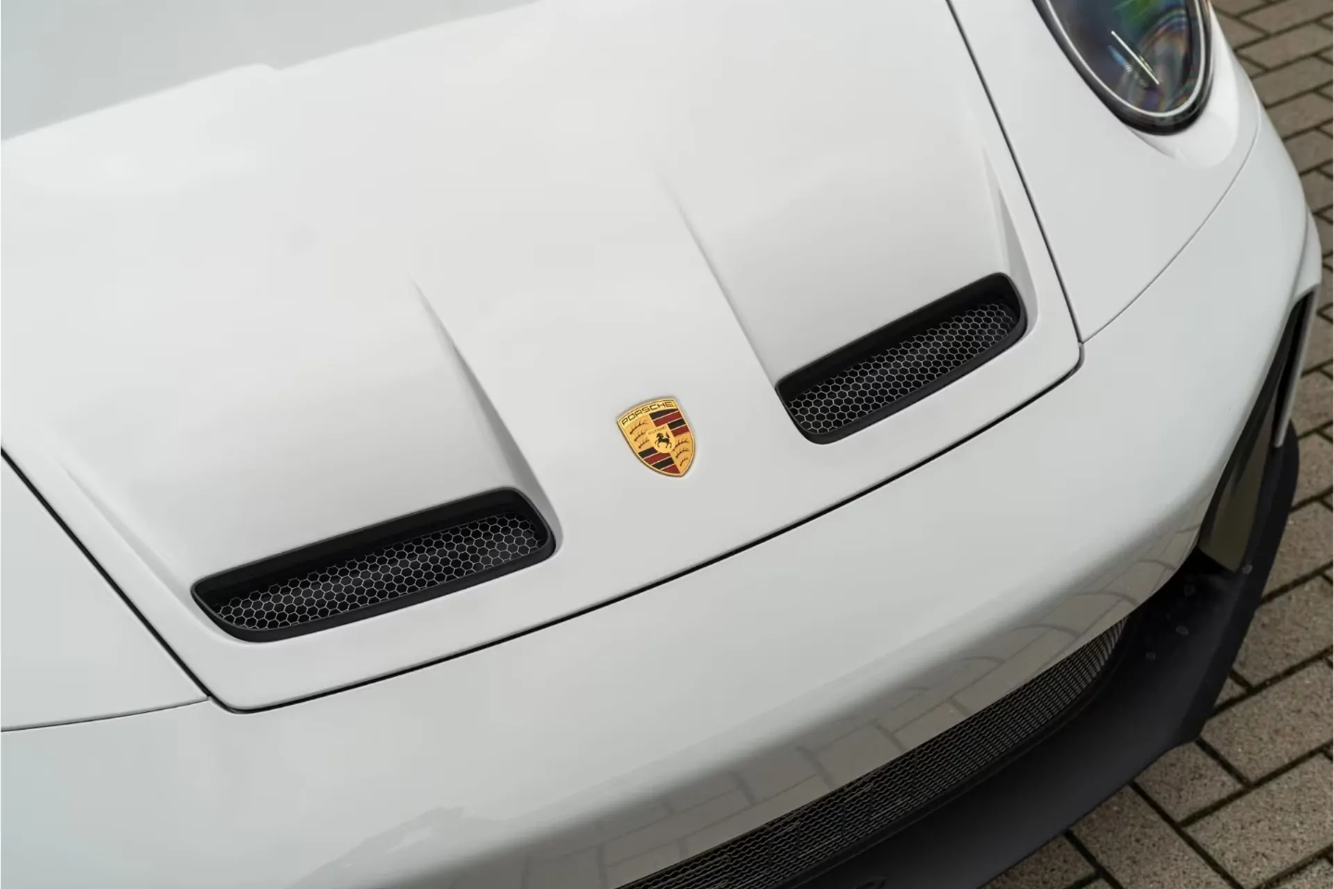 Porsche 911 GT3 Touring (992) 2026 4.0 л 510 л.с Бензин, пробег 10 км, цвет кузова Белый, тип трансмиссии Автомат, привод Задний привод, из Германия