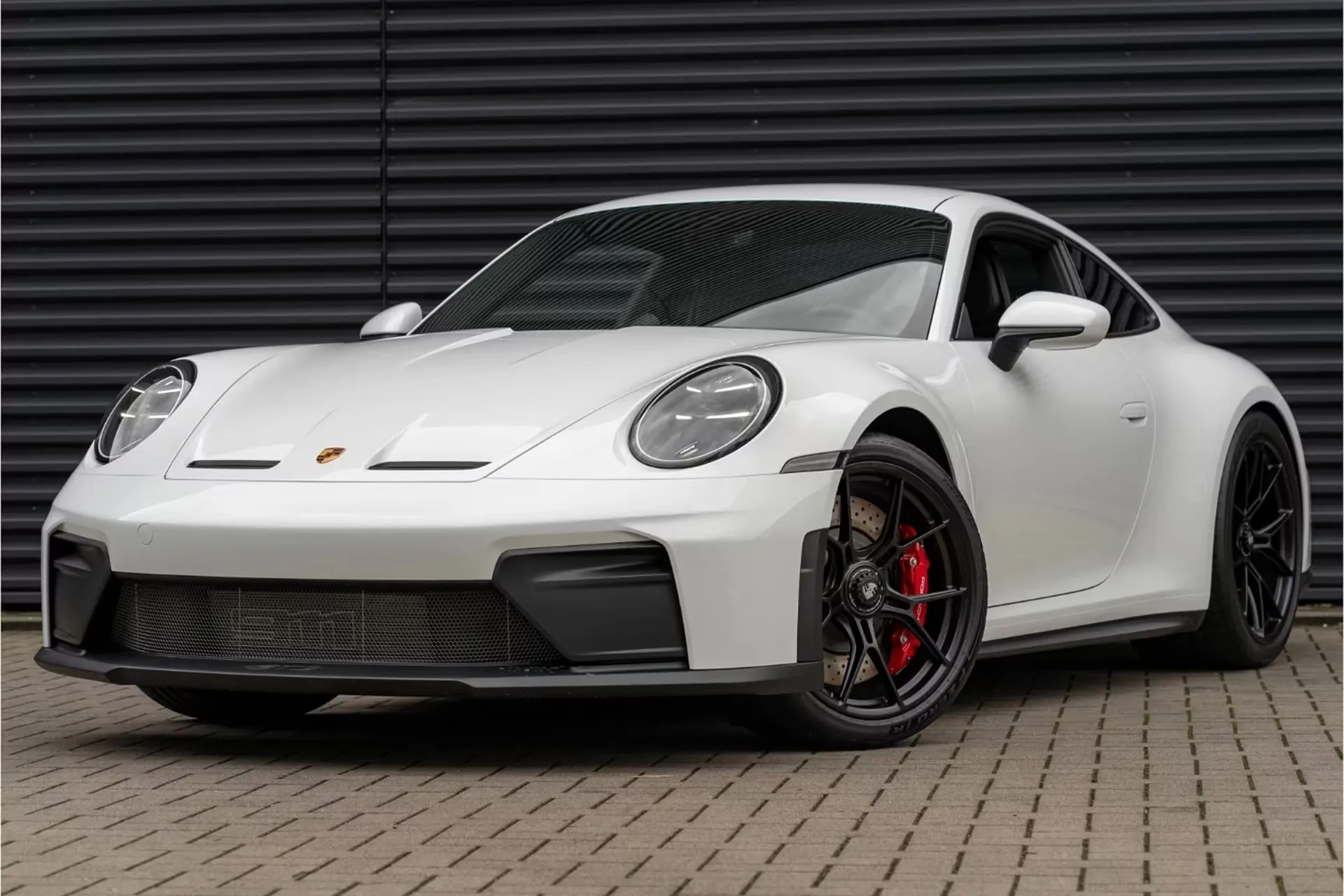 Купить Porsche 911 GT3 Touring (992) 2026 4.0 л 510 л.с Бензин с минимальным пробегом 10 км, Белый, доставим из Германия в любой город РФ