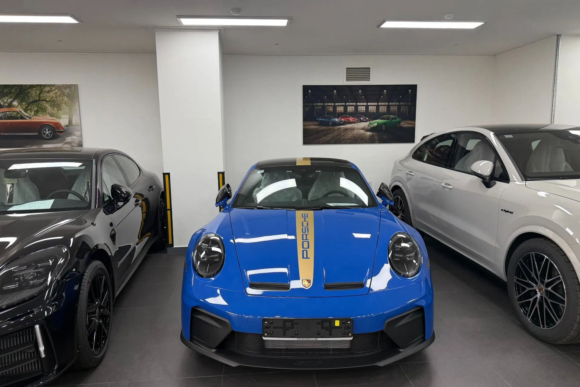 Porsche 911 GT3 2025 4.0 л 510 л.с Бензин, новый авто, Задний привод, Автомат, цвет Синий, страна-производитель — Германия