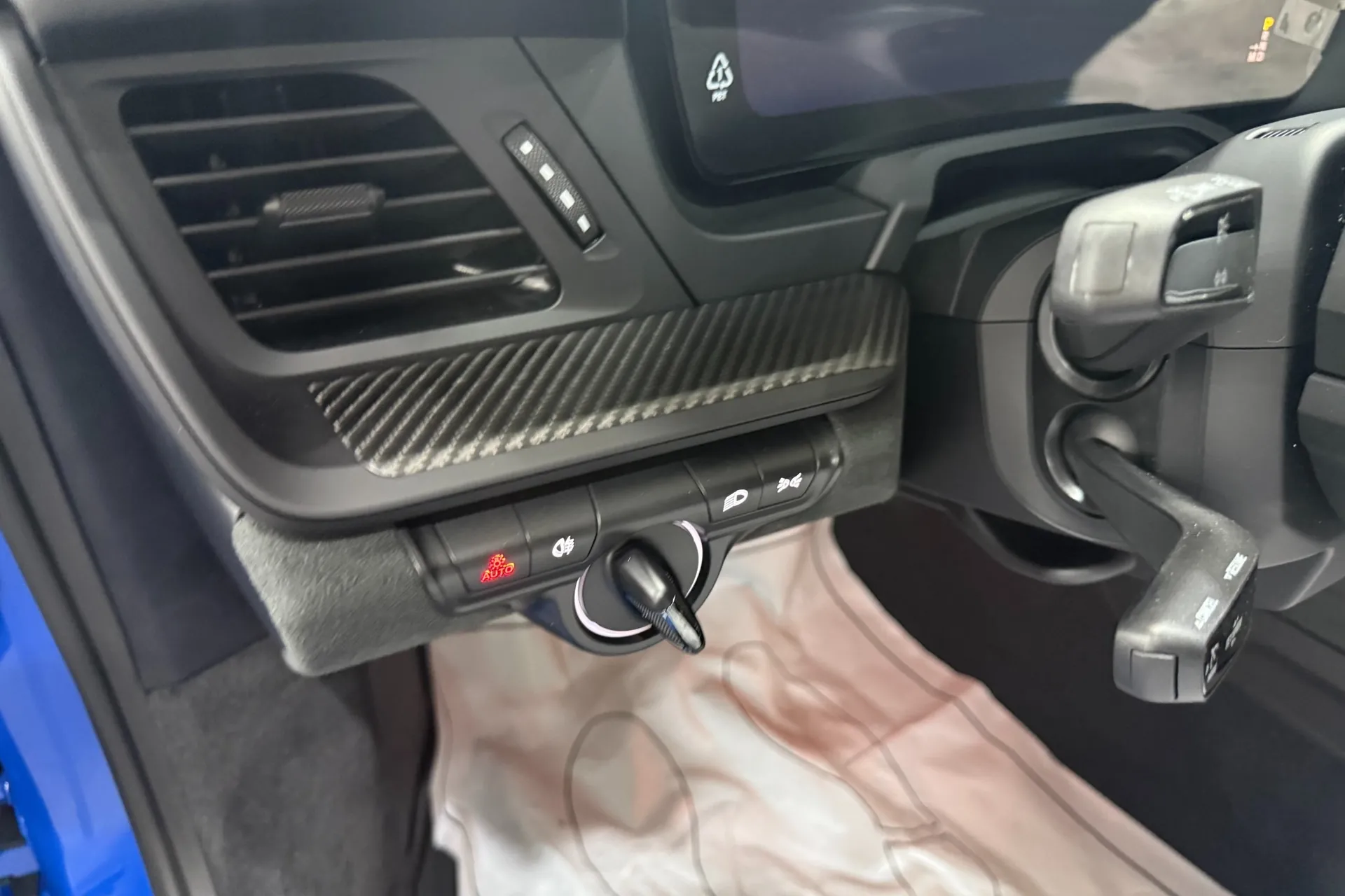 Оформить заказ на Porsche 911 GT3 2025 4.0 л 510 л.с Бензин, коробка: Автомат, привод: Задний привод, доставка по России, салон в Москве