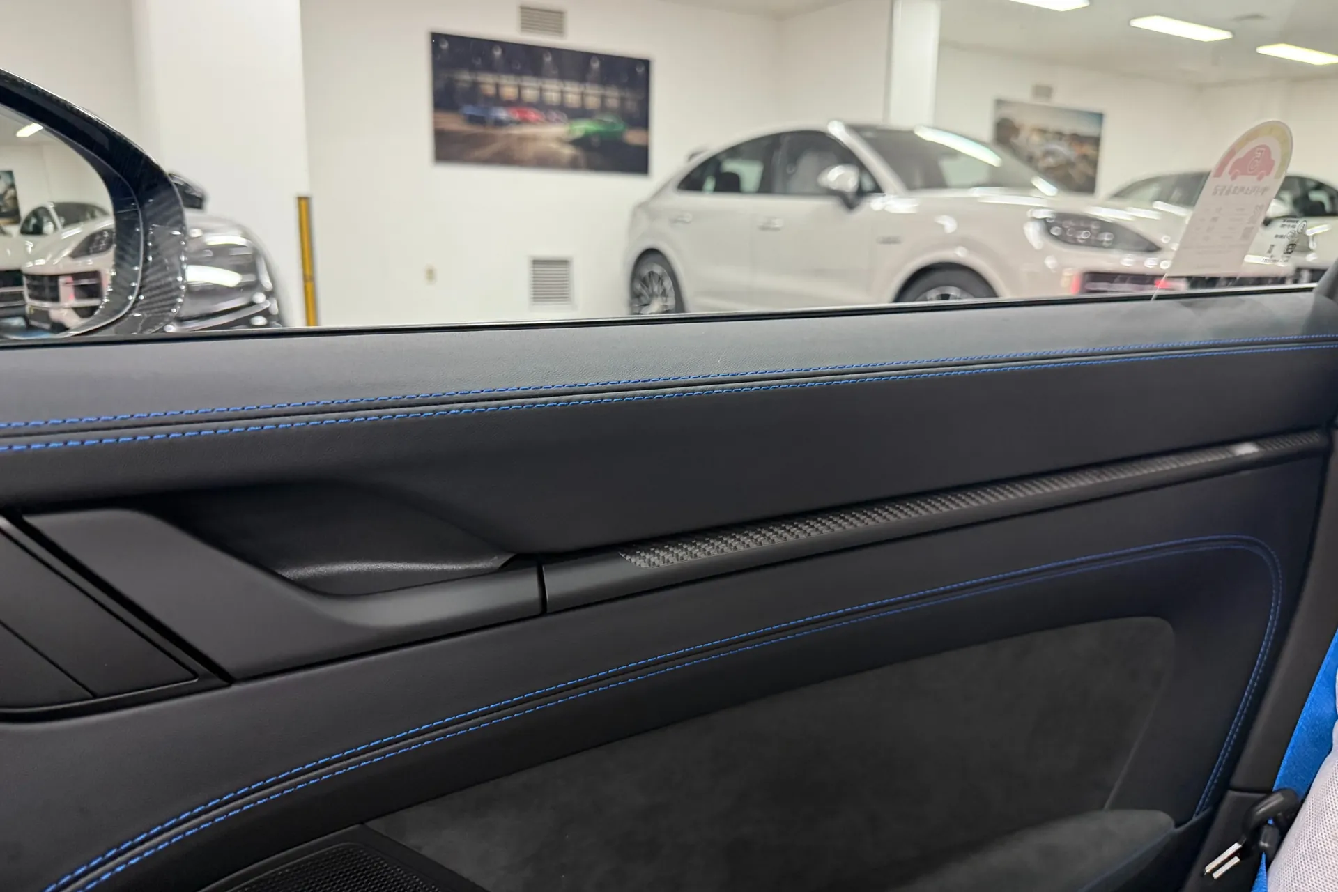 Купить Porsche 911 GT3 2025 4.0 л 510 л.с Бензин с минимальным пробегом 398 км, Синий, доставим из Германия в любой город РФ