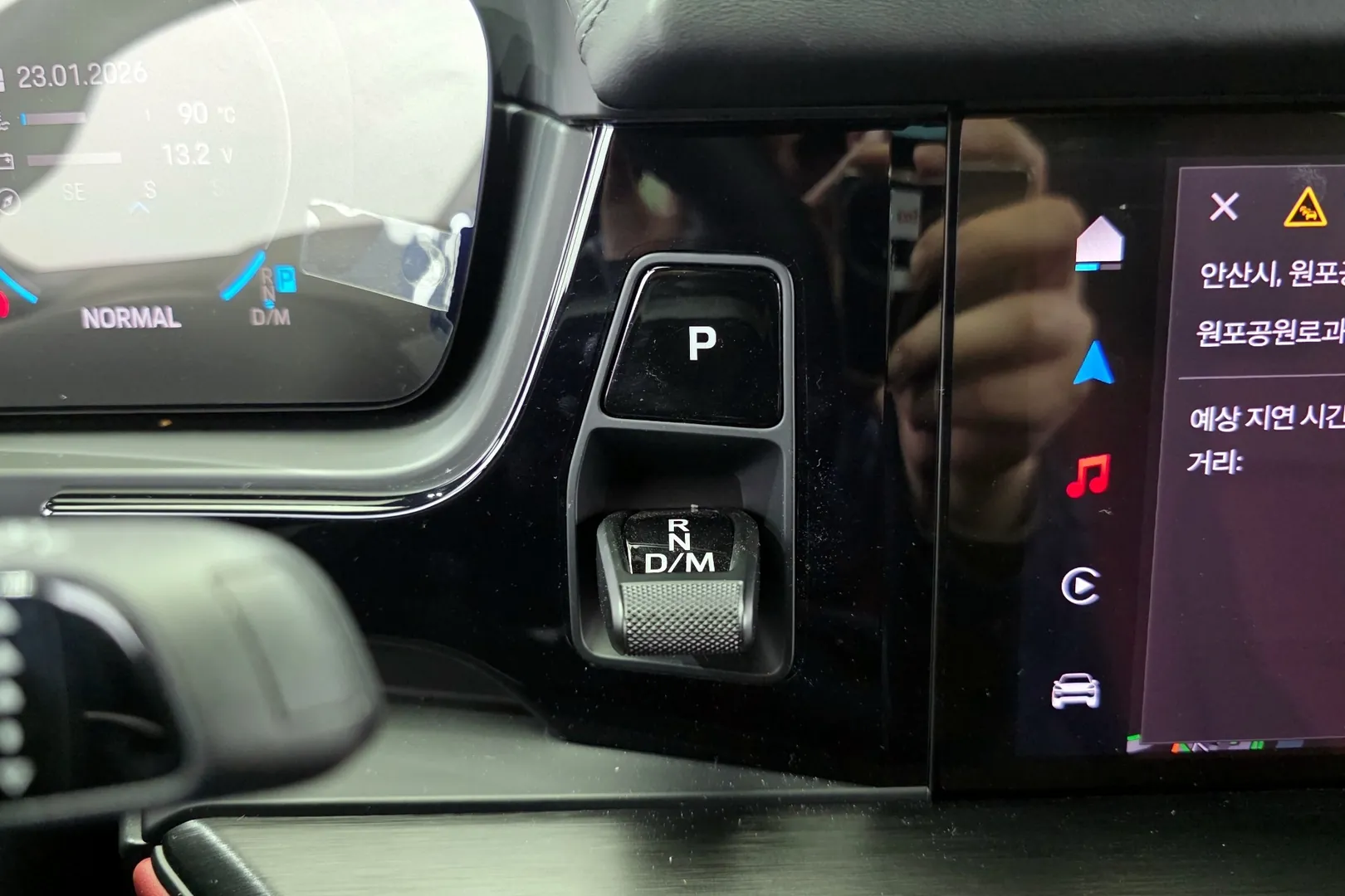 Купить Porsche Cayenne 4.0 GTS Coupe 2025 4.0 л 500 л.с Бензин с минимальным пробегом 5 004 км, Чёрный, доставим из Германия в любой город РФ