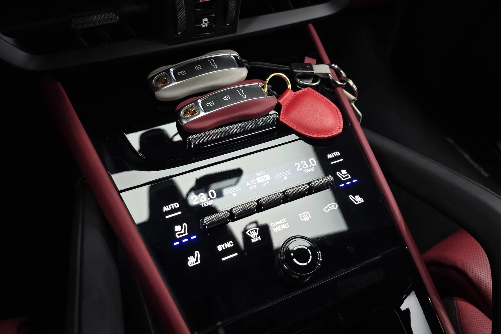 Porsche Cayenne E-Hybrid Coupe 2025 3.0 л 470 л.с Гибрид, пробег 5 892 км, Серый, Полный привод, Автомат, авто из Германия, доставка по РФ