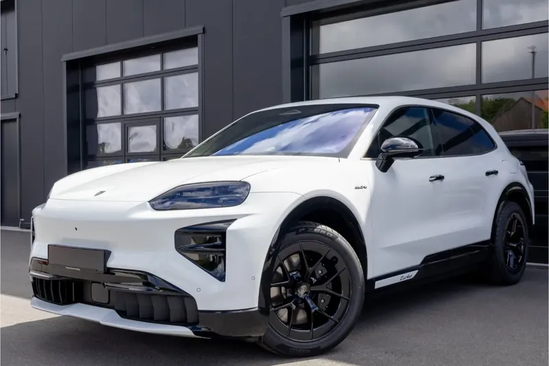 Porsche Cayenne Electric Turbo
