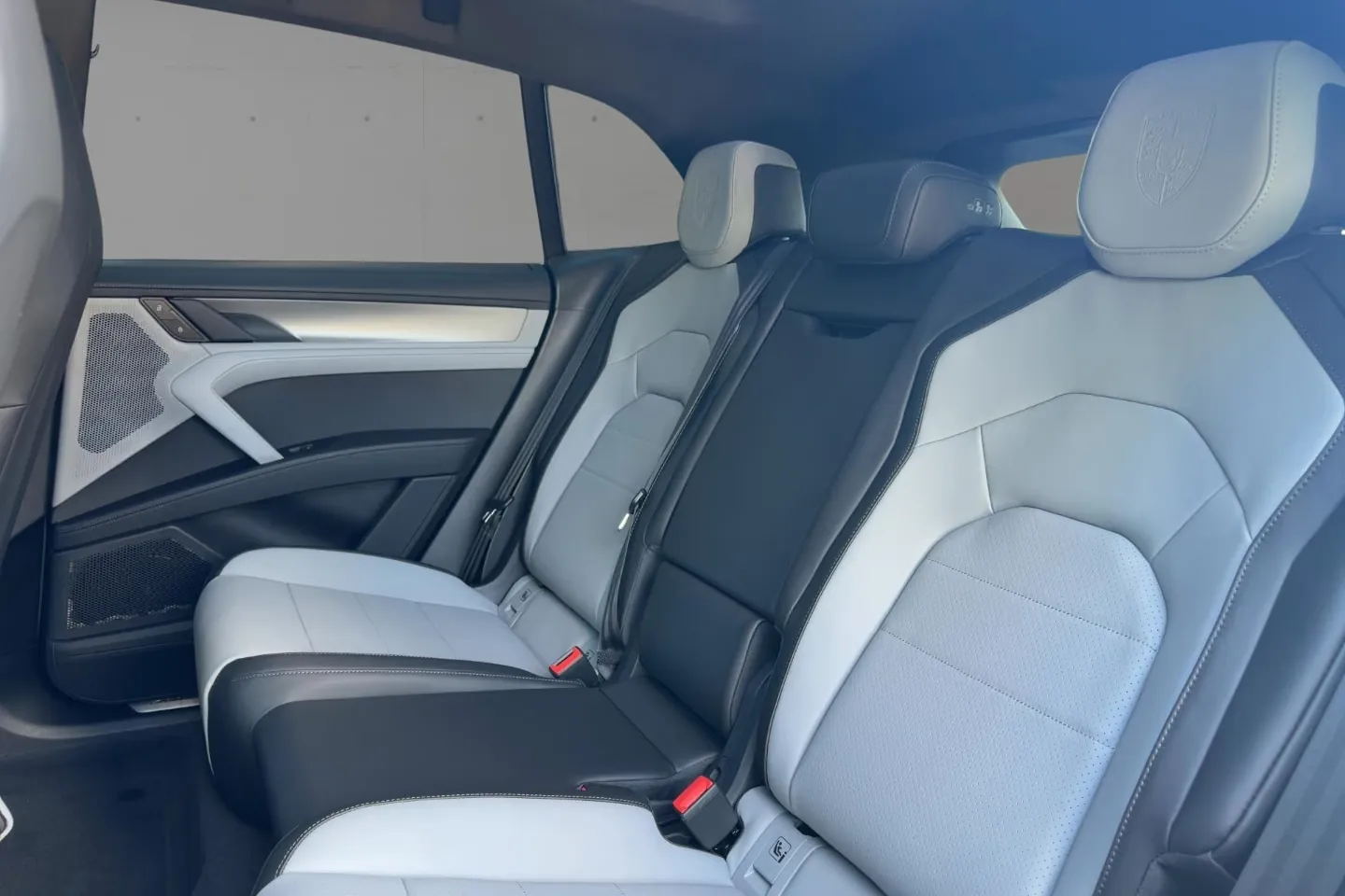 Porsche Cayenne Electric 2026 0.0 л 442 л.с Электричество, пробег 15 км, Зелёный цвет, коробка Автомат, привод Полный привод, авто из Германия, фото 15