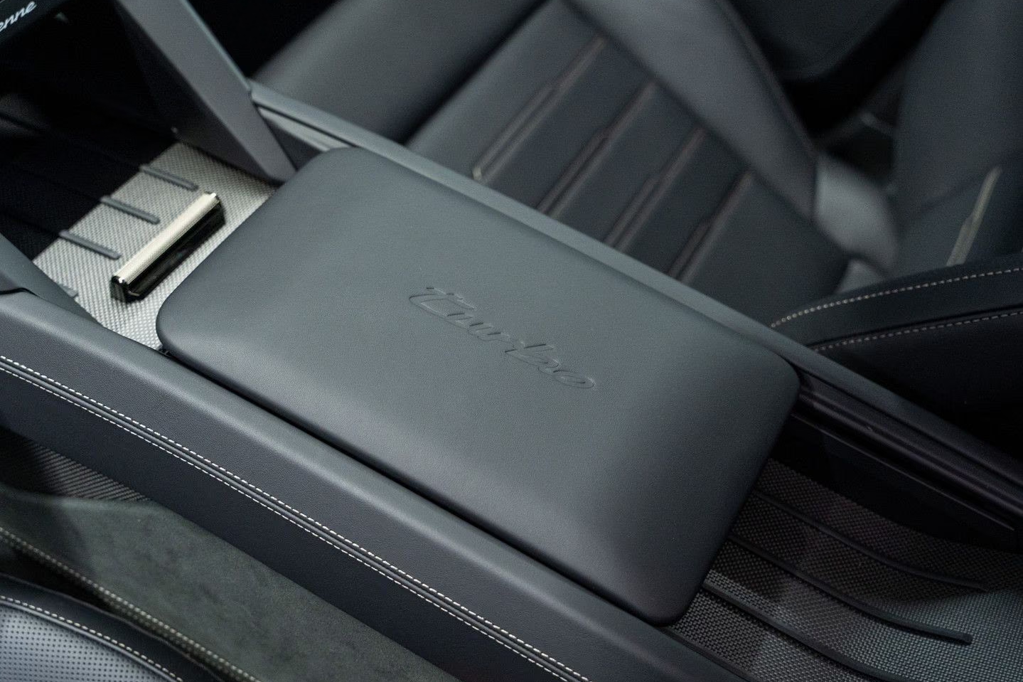 Porsche Cayenne Electric Turbo 2026, синий, фото 27