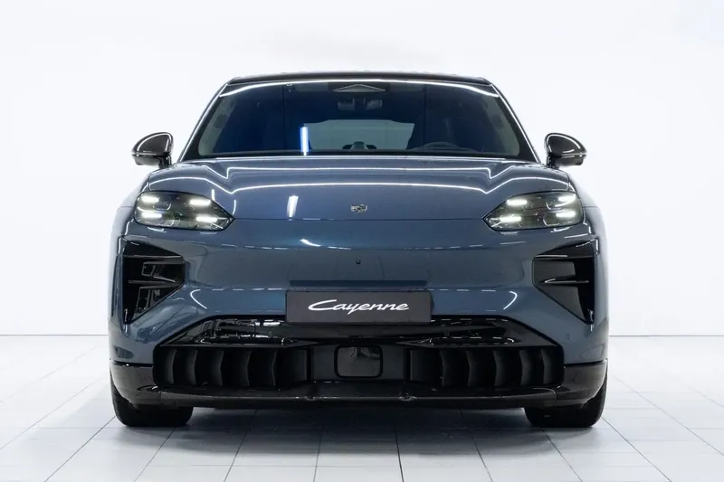 Porsche Cayenne Electric Turbo 2026 0.0 л 1156 л.с Электричество, новый авто, Полный привод, Автомат, цвет Синий, страна-производитель — Германия Cayenne Electric Turbo - фото 2