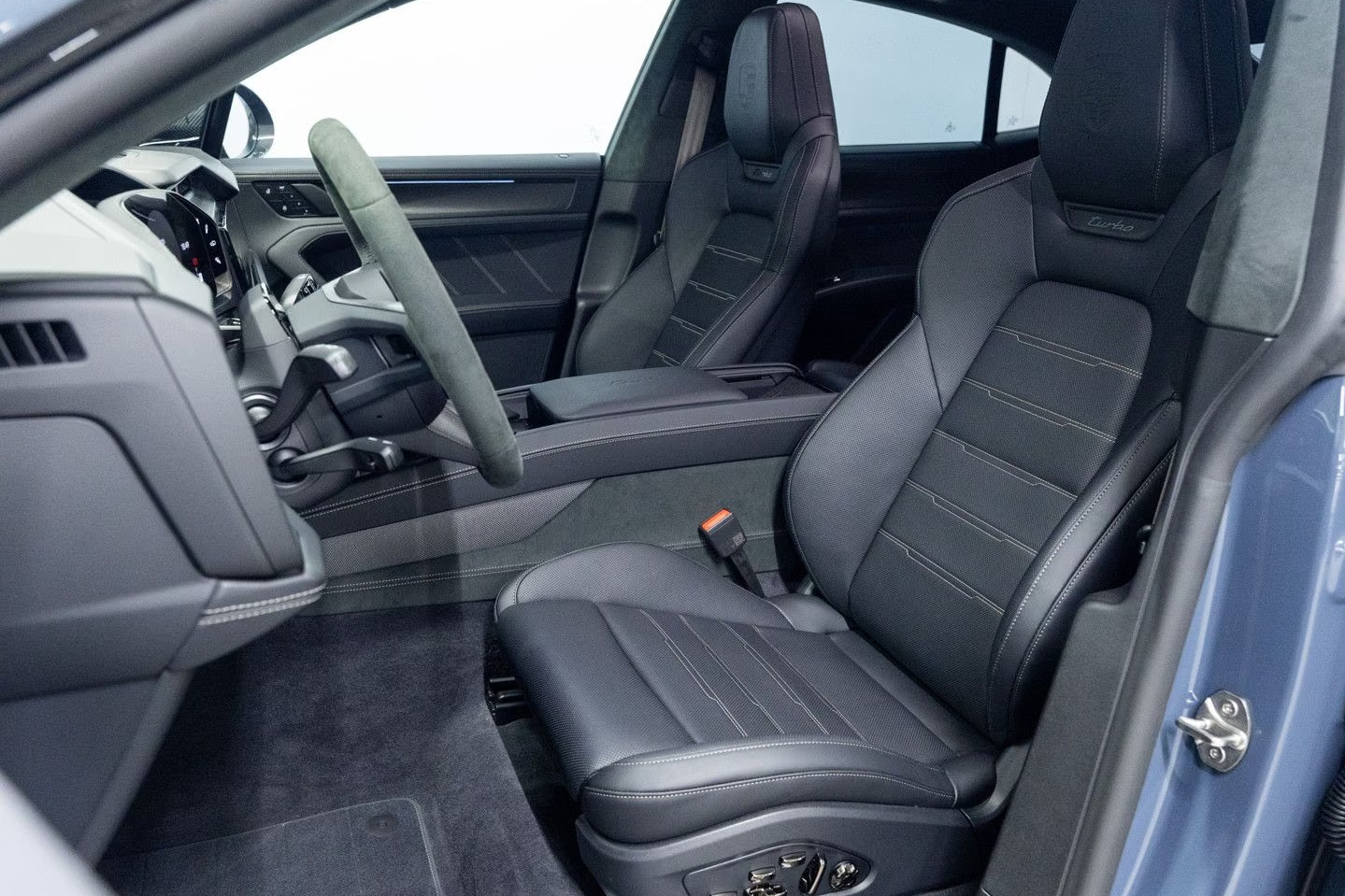 Porsche Cayenne Electric Turbo 2026 0.0 л 1156 л.с Электричество, коробка Автомат, привод Полный привод, автомобиль из Германия, доставка по России, фото 7