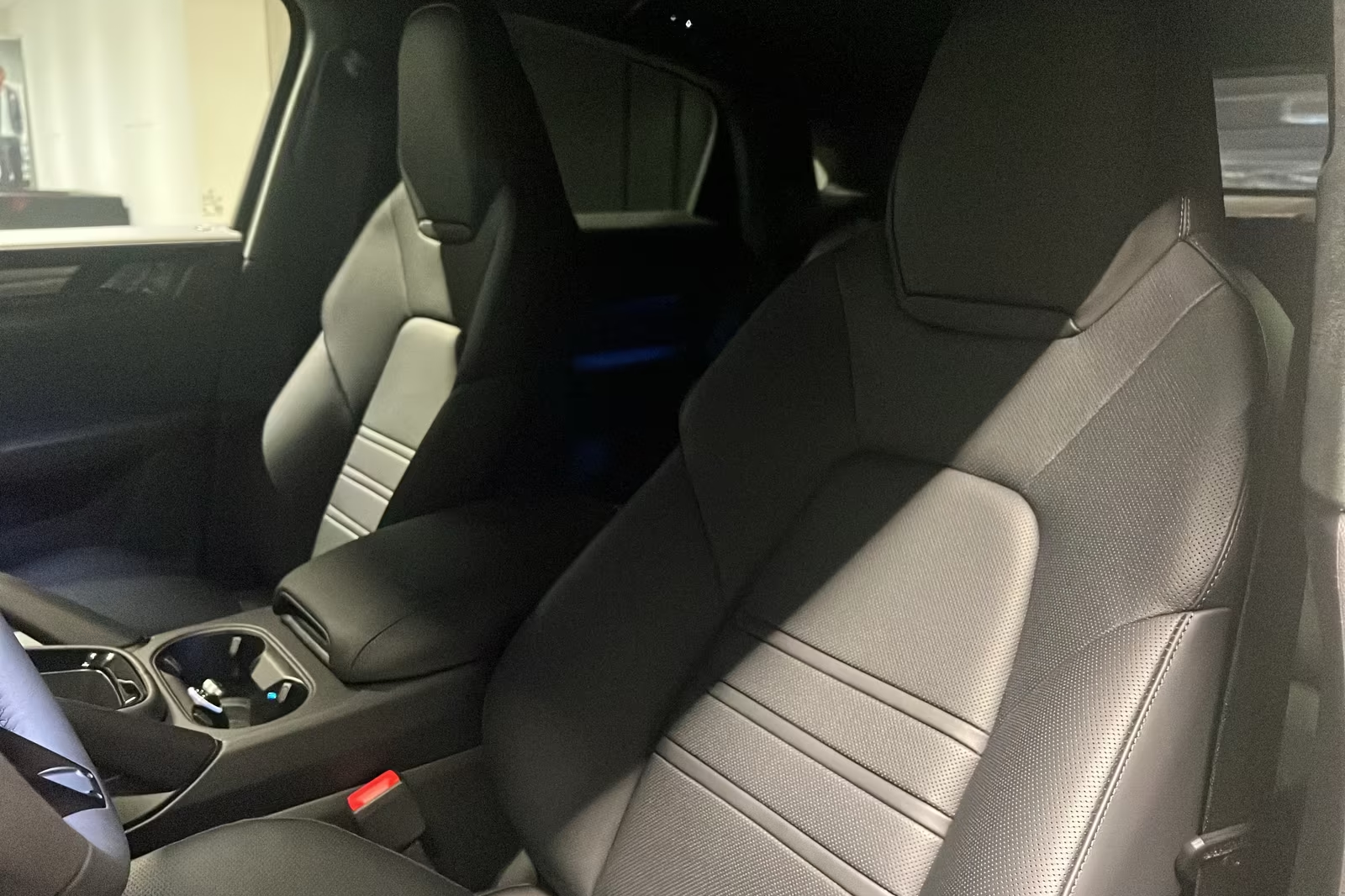 Заказать Porsche Cayenne Turbo E-Hybrid Coupe GT-Paket 2026 4.0 л 739 л.с Гибрид, Белый, Полный привод, Автомат — поставка из Германия, доставка по России и СНГ