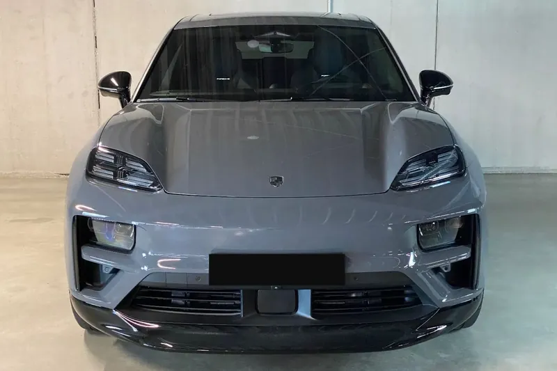 Porsche Macan Turbo (Electric) 2026 0.0 л 639 л.с Электричество, новый авто, Полный привод, Автомат, цвет Серый, страна-производитель — Германия Macan Turbo Electric - фото 2