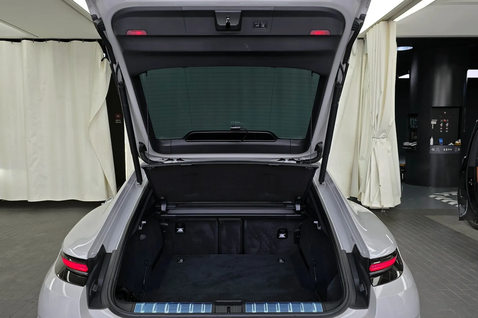 Доступен к заказу Porsche Panamera 4.0 GTS 2025 4.0 л 500 л.с Бензин: Белый, коробка Автомат, привод Полный привод, осмотр и тест-драйв в Москве