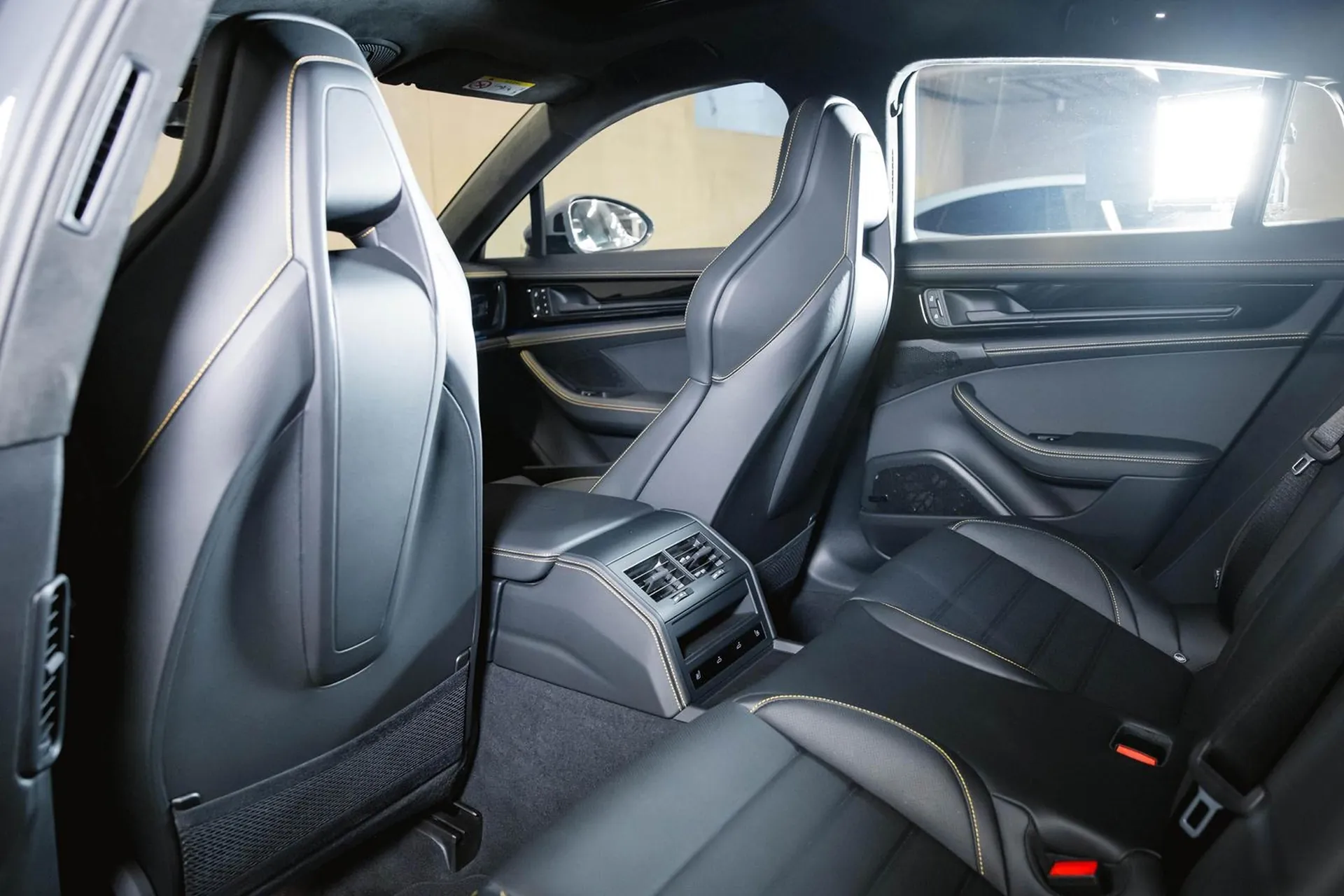 Porsche Panamera Turbo S E-Hybrid 2026 4.0 л 782 л.с Гибрид, пробег 10 км, Серый цвет, коробка Автомат, привод Полный привод, авто из Германия