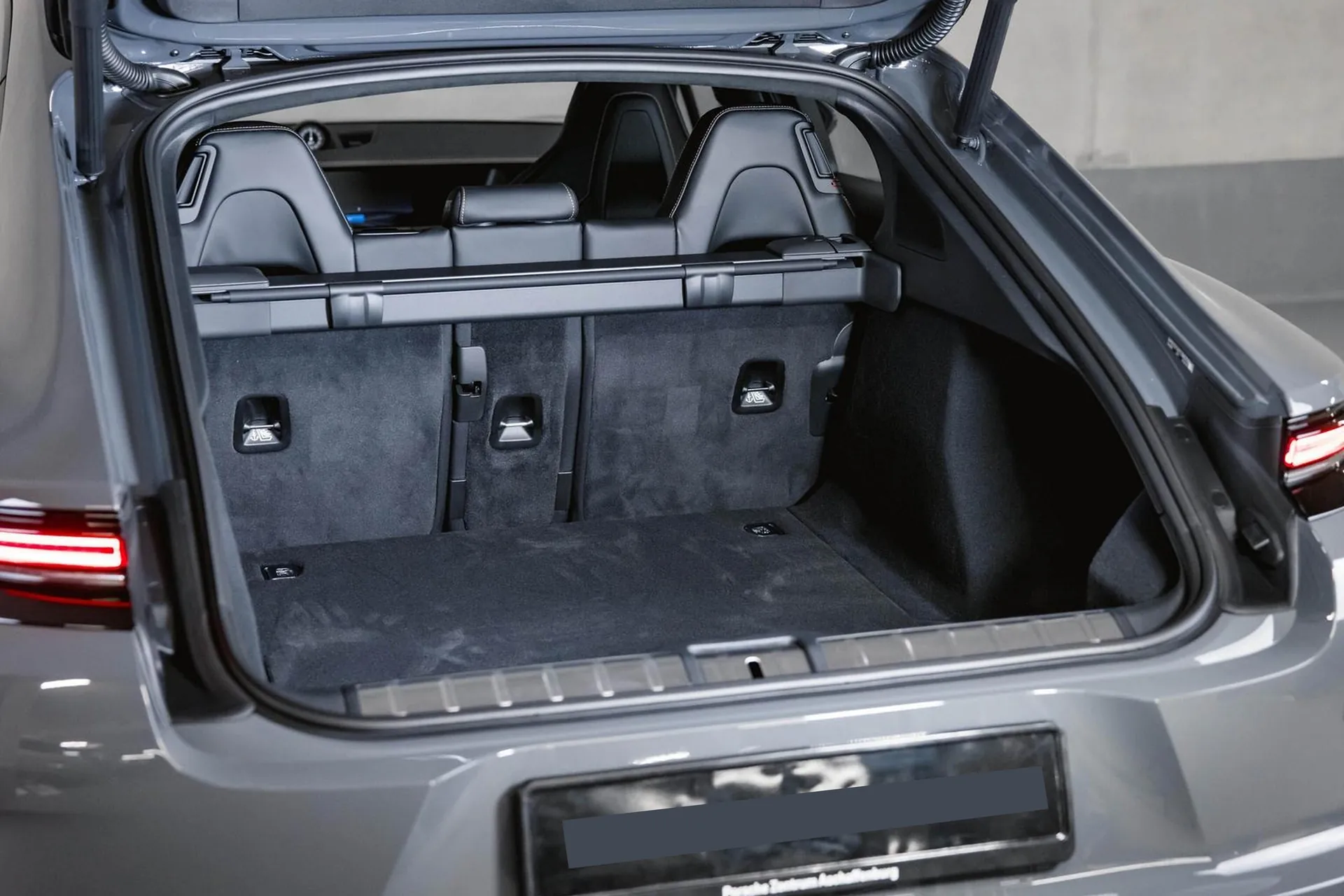 Автомобиль Porsche Panamera Turbo S E-Hybrid 2026 4.0 л 782 л.с Гибрид, Серый, пробег 10 км, производство — Германия, доставка по РФ