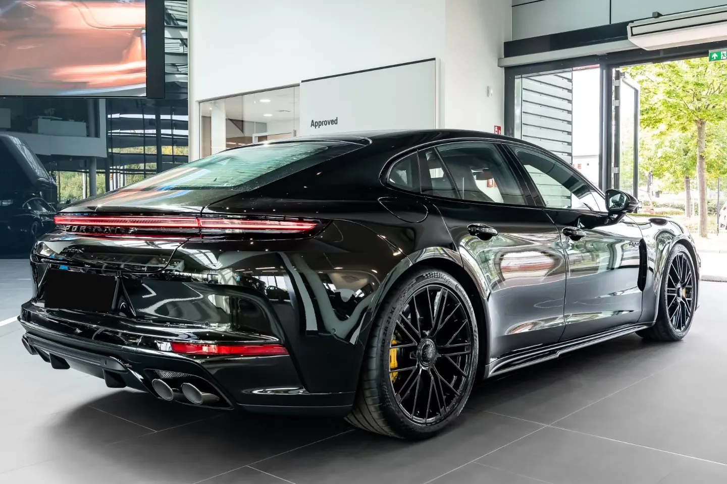 Выбор покупателей — Porsche Panamera Turbo S E-Hybrid 2026 4.0 л 782 л.с Гибрид, пробег 10 км, Зелёный, привезён из Германия, доставка по РФ, фото 6