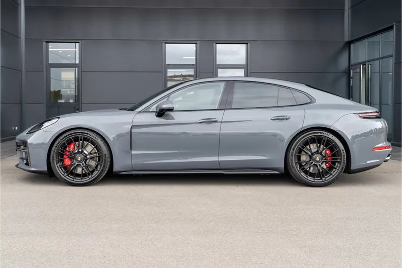 Porsche Panamera GTS 2026 4.0 л 500 л.с Бензин, новый авто, Полный привод, Автомат, цвет Серый, страна-производитель — Германия Panamera GTS - фото 2