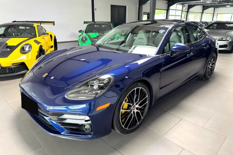 Porsche Panamera Turbo S