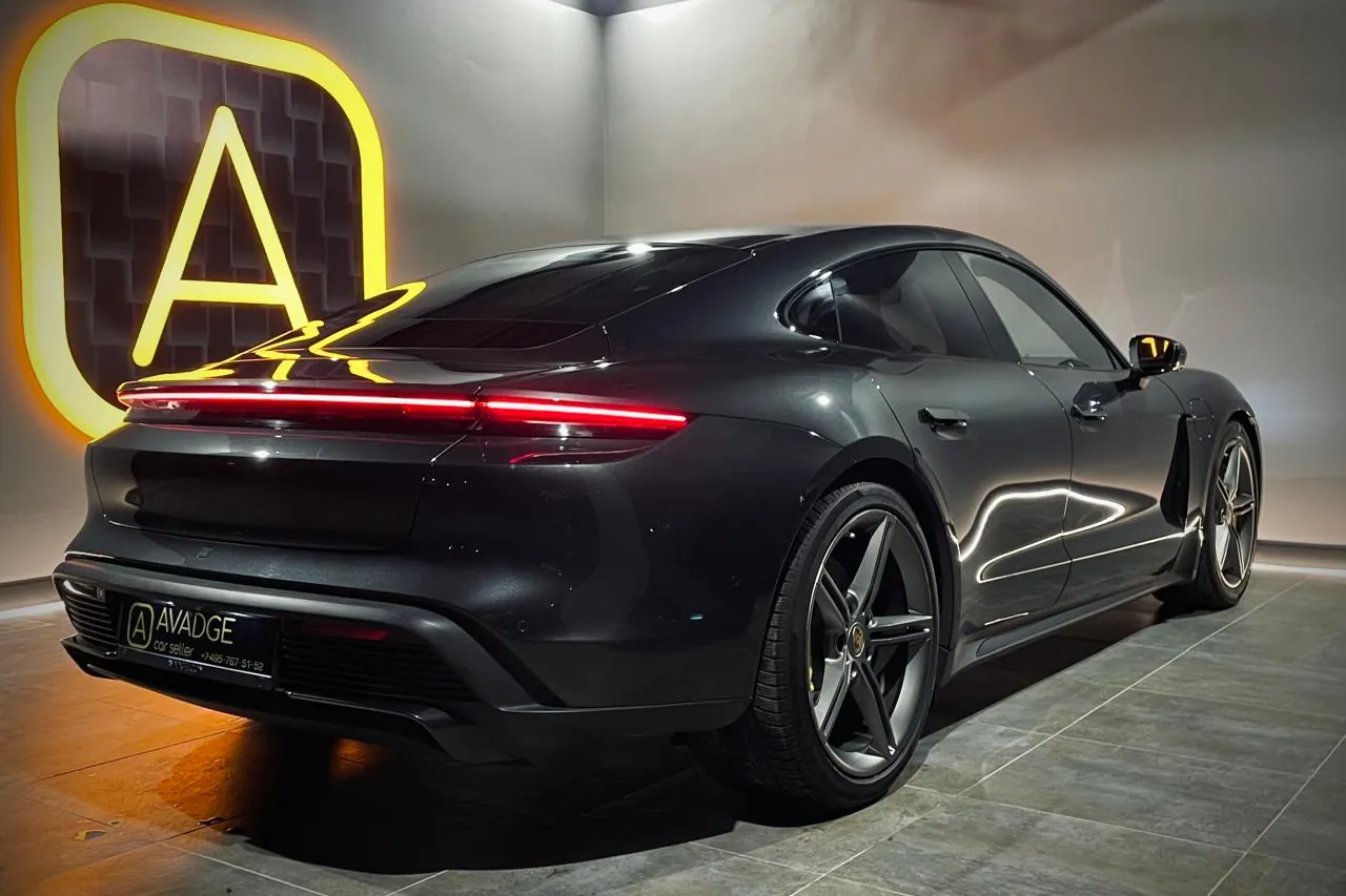 Фото для porsche Taycan Turbo