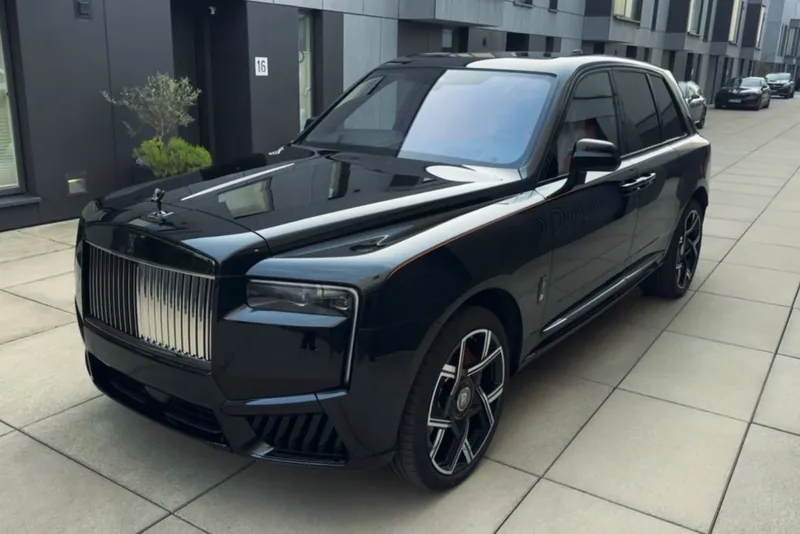 Rolls Royce Cullinan Black Badge