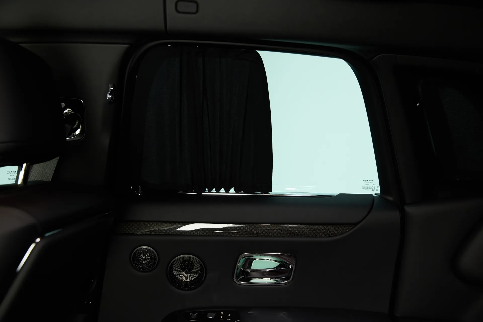 Rolls Royce Ghost Black Badge 2024 6.8 л 563 л.с Бензин, пробег 410 км, Чёрный, Полный привод, Автомат, авто из Великобритания, доставка по РФ