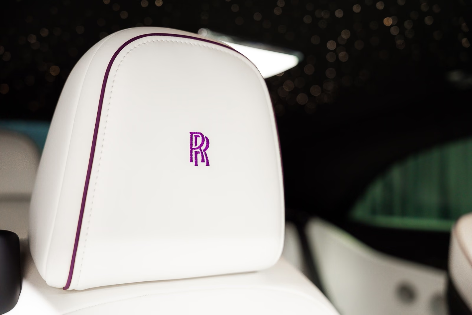 Официальная поставка Rolls Royce Spectre Black Badge, Shooting Star 2026 0.0 л 659 л.с Электричество, Фиолетовый, Автомат, Полный привод, привезён из Германия, фото 16